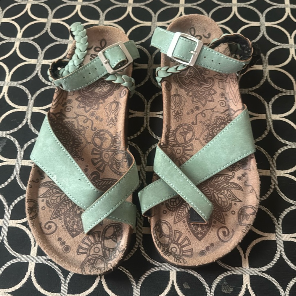 Milk Luks sandal. Size 9-9.5.